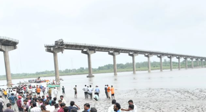 Vadodara Bridge Collapse